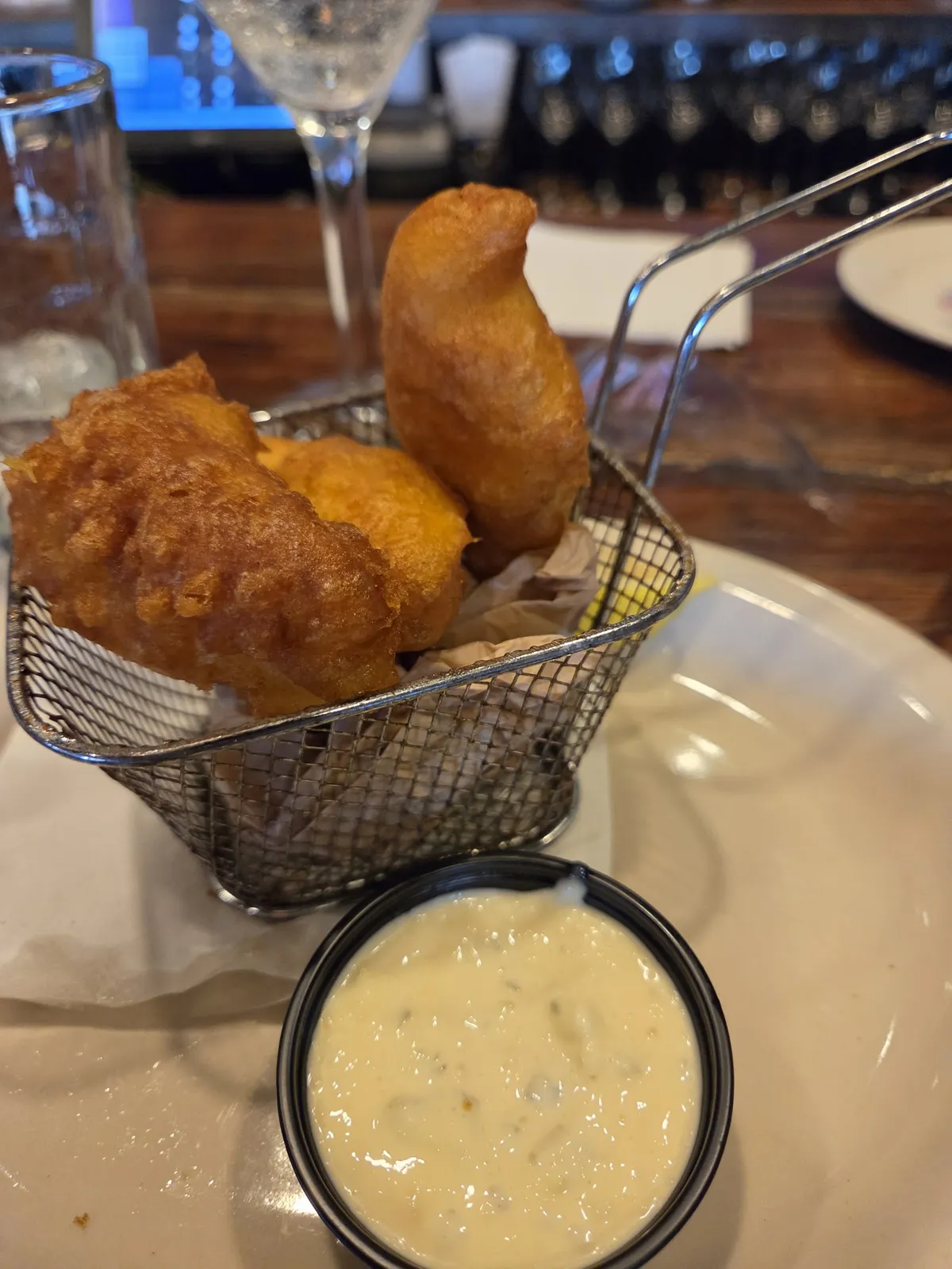 Fried fish bites with tartar sauce